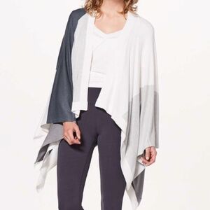 lululemon Hatha Wrap Nebula / Raceway Grey / White